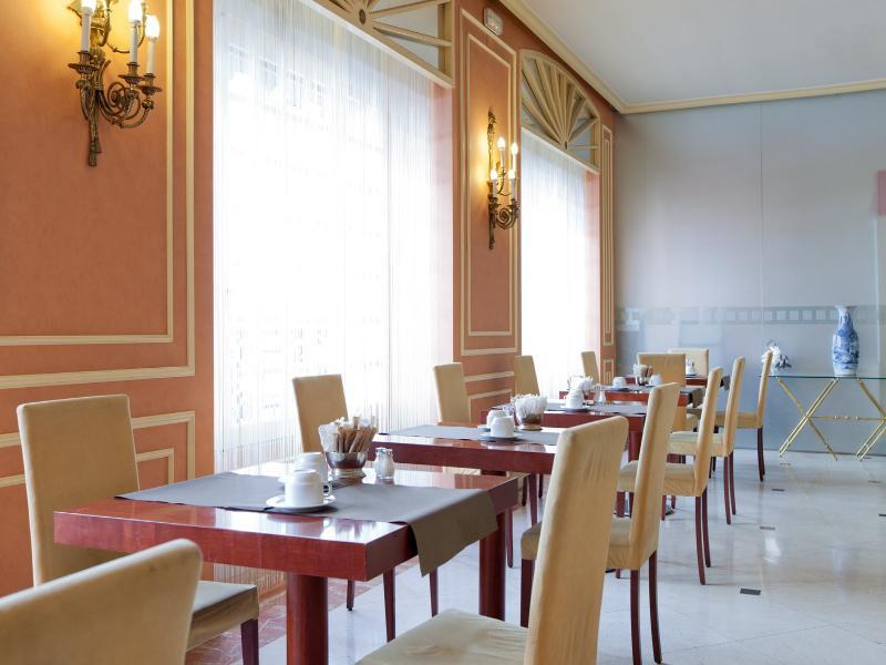 Hotel Arosa Madrid Exterior photo