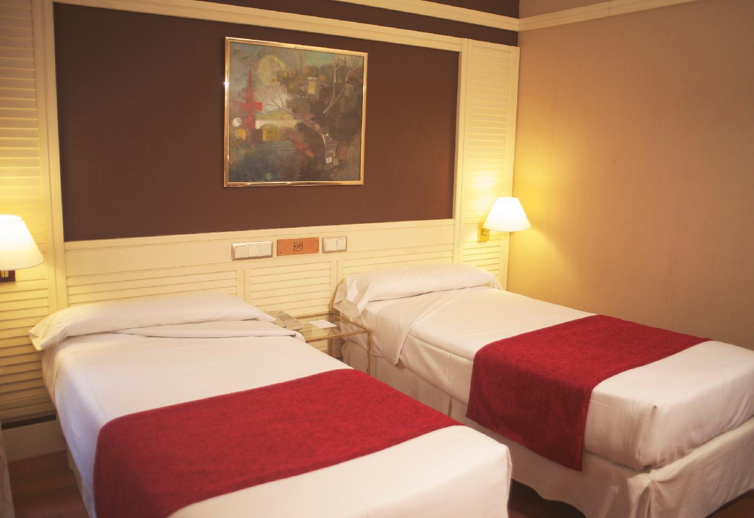 Hotel Arosa Madrid Room photo