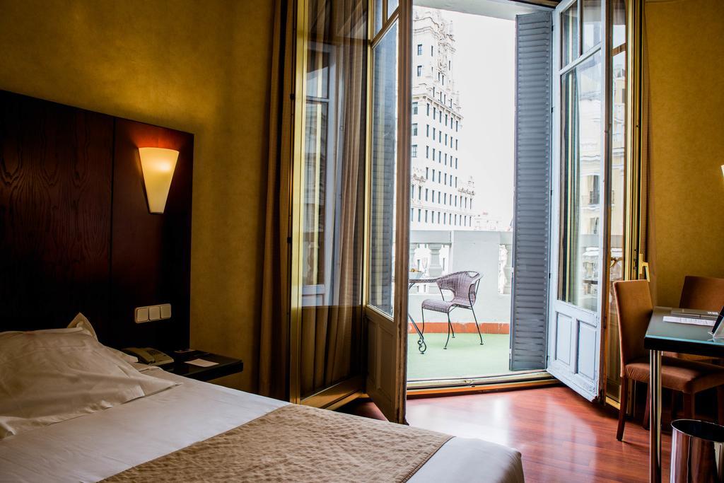 Hotel Arosa Madrid Exterior photo
