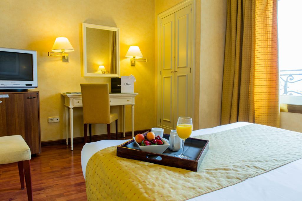 Hotel Arosa Madrid Exterior photo