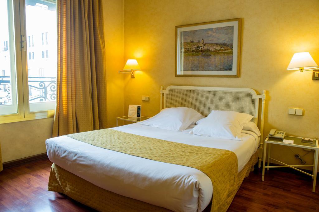 Hotel Arosa Madrid Exterior photo